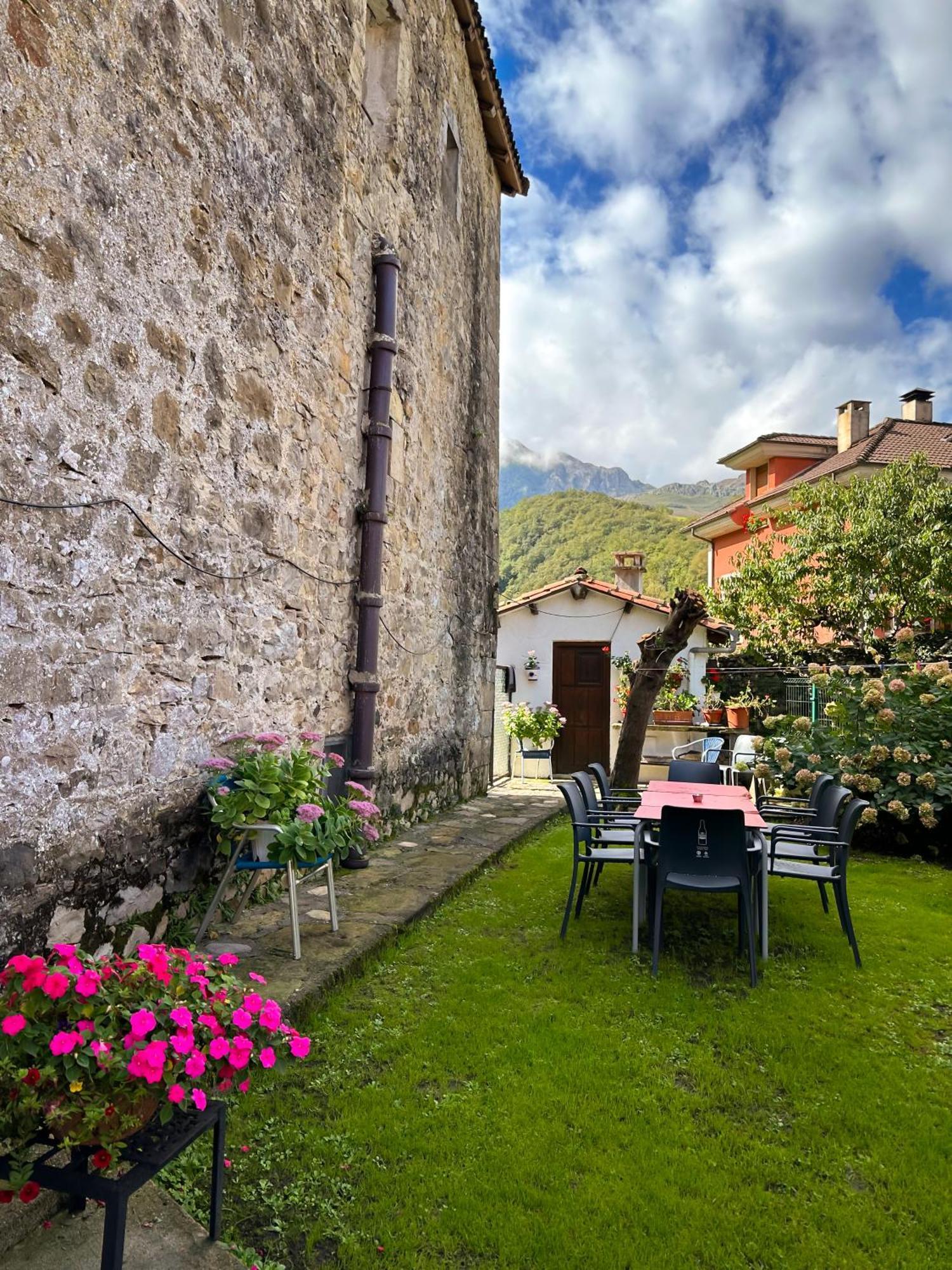 Casa Rural El Torrejon Arenas De Cabrales Dış mekan fotoğraf